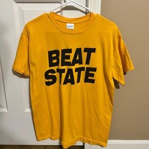 Iowa Hawkeyes ‘Beat State’ Yellow Mens Medium T Shirt